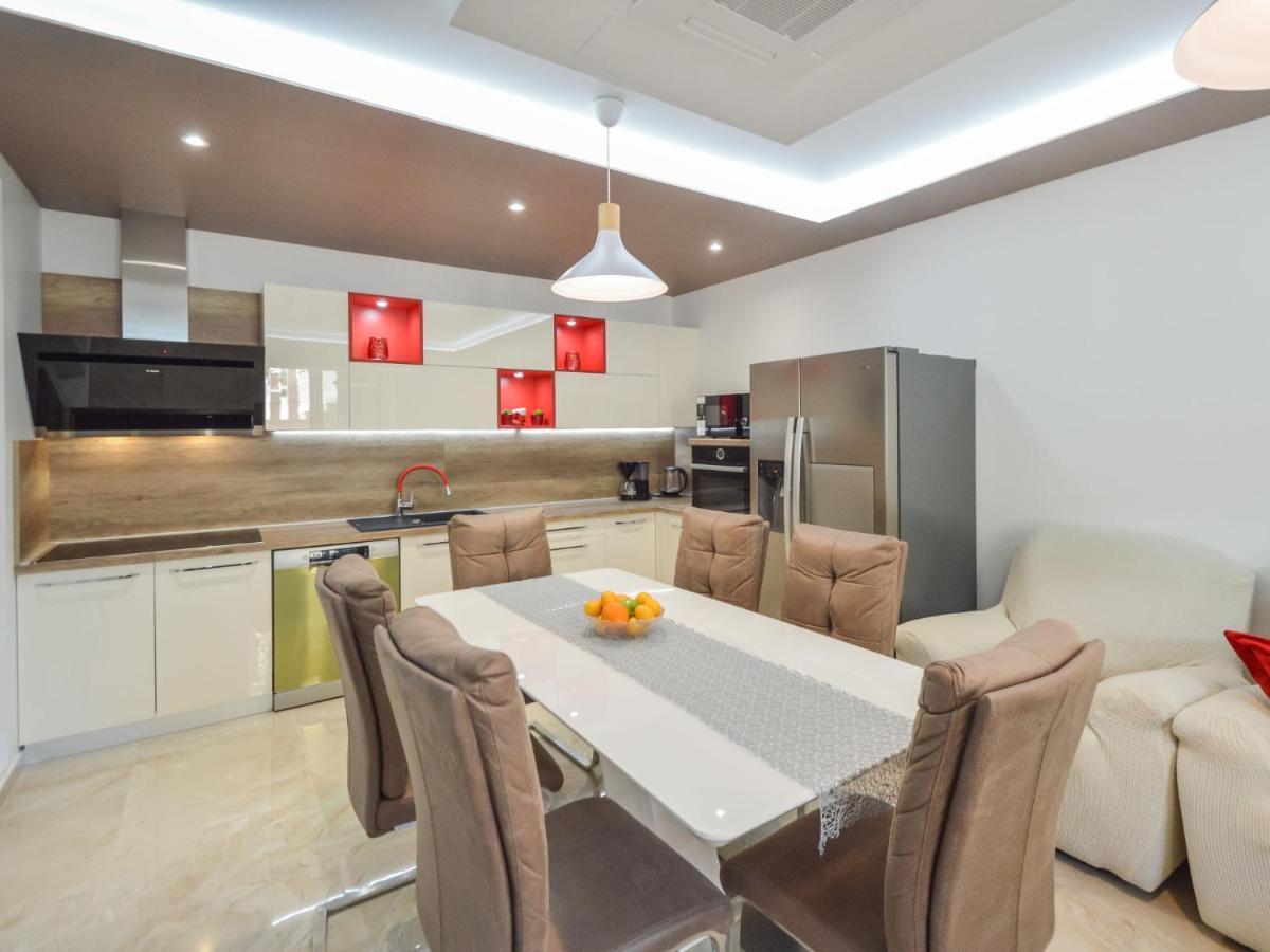 Apartment Mornar-5 By Interhome Trogir Extérieur photo