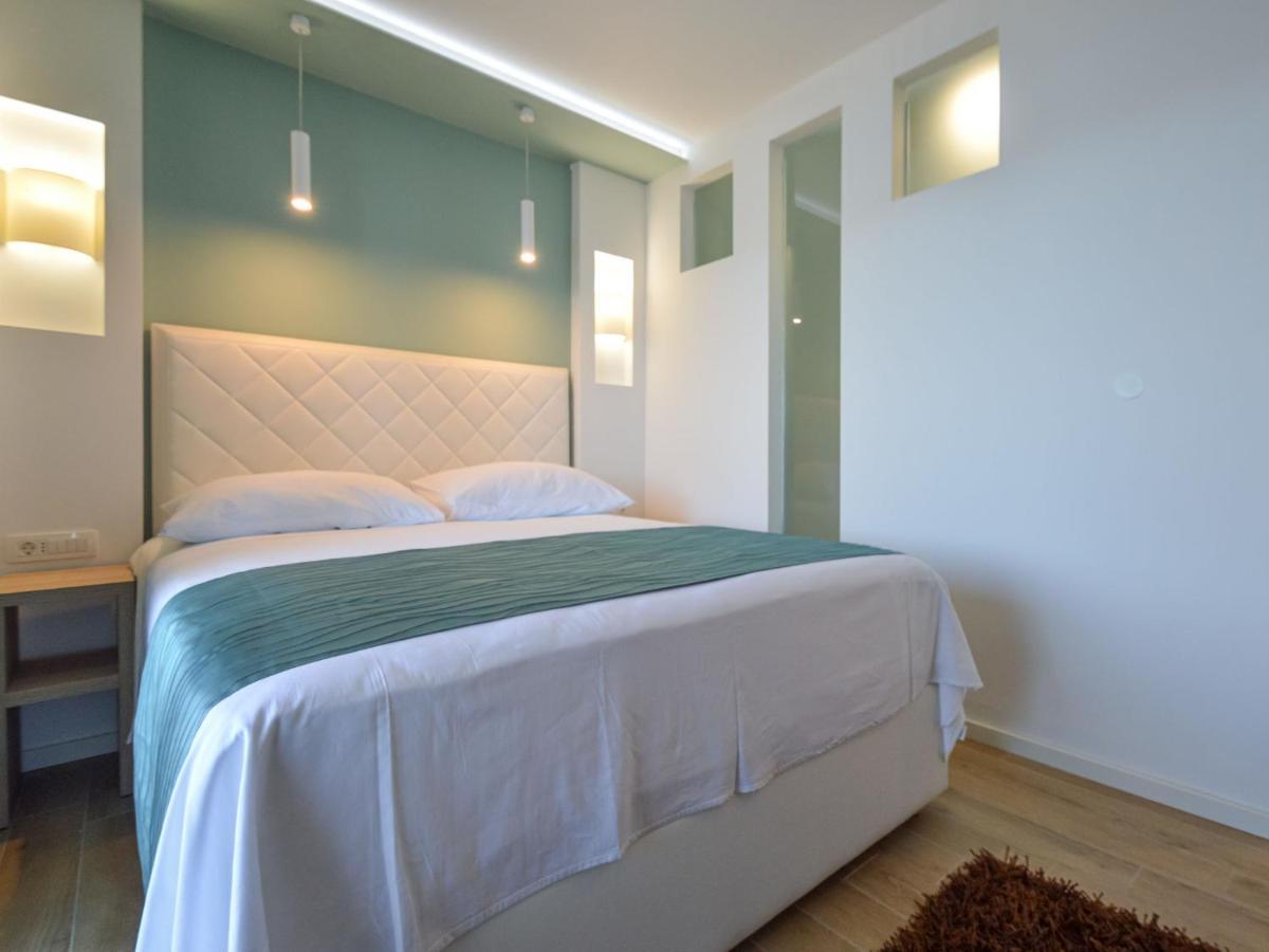 Apartment Mornar-5 By Interhome Trogir Extérieur photo
