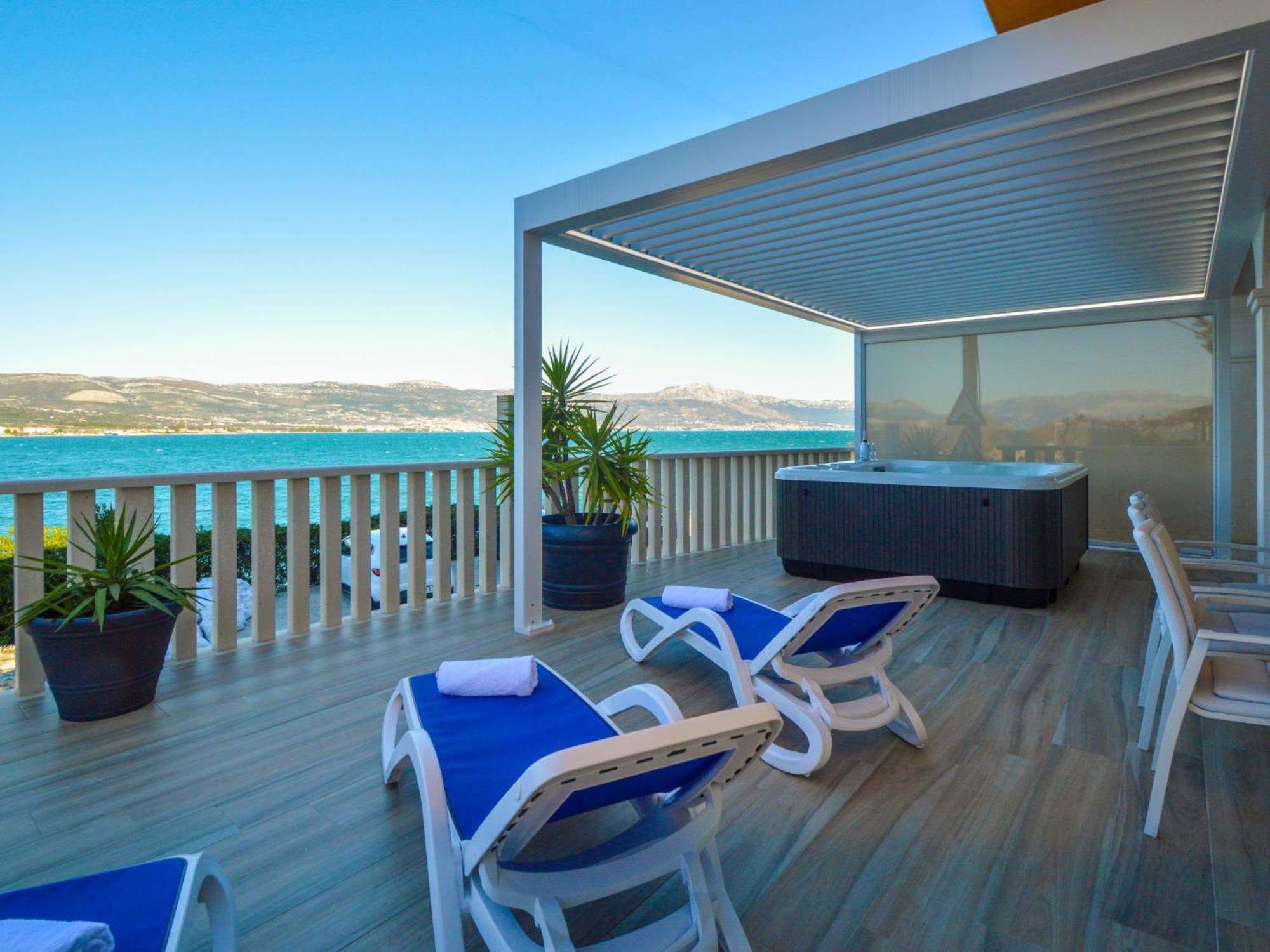 Apartment Mornar-5 By Interhome Trogir Extérieur photo