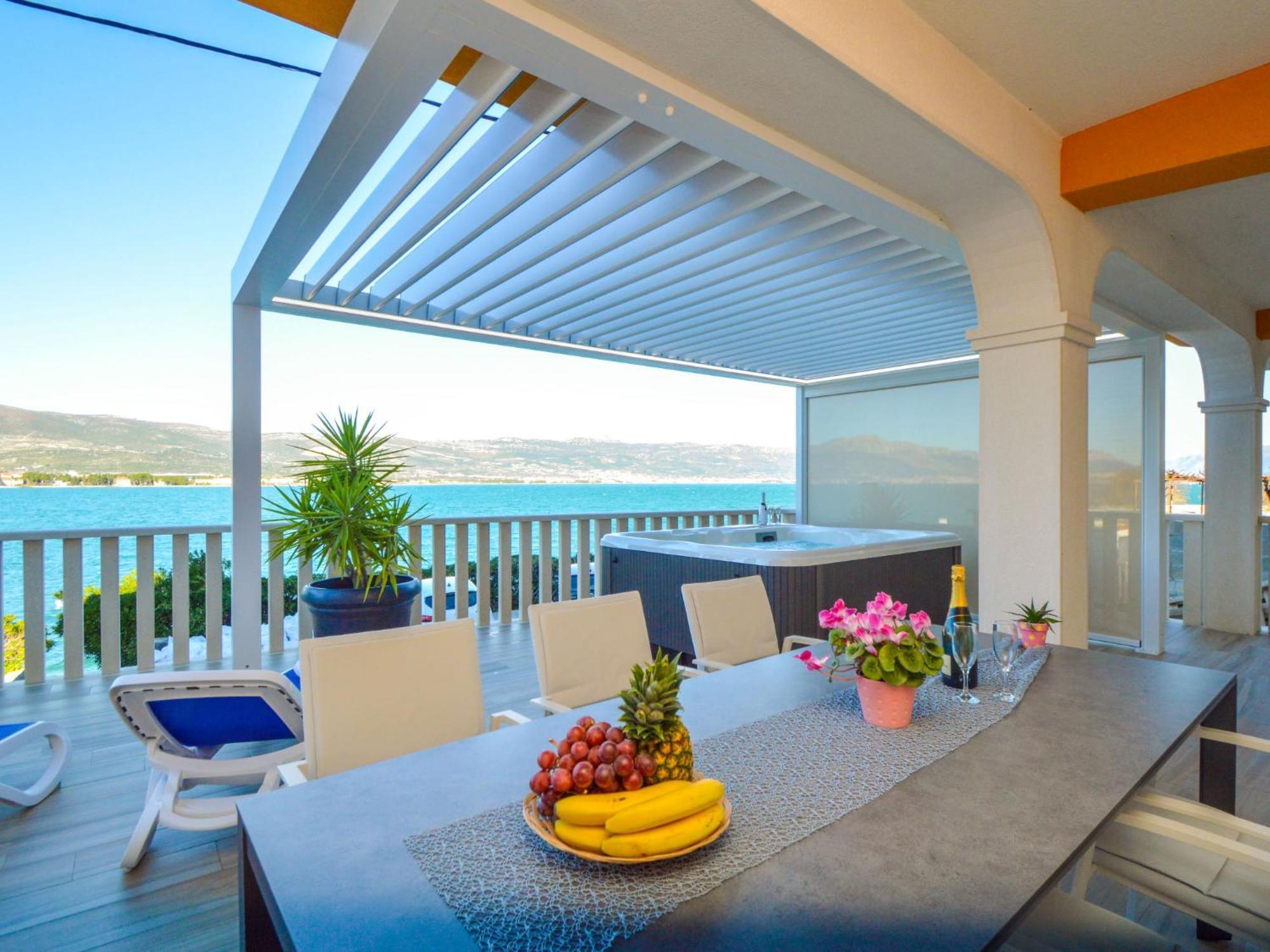 Apartment Mornar-5 By Interhome Trogir Extérieur photo